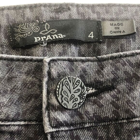 PrAna Gray Chevron Stretch Skinny Low-Rise Jeans 31" Inseam Sz 4 - Picture 9 of 9
